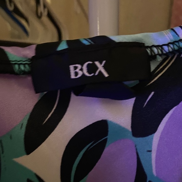 BCX Colorful Circle Pattern Top - Picture 2 of 7